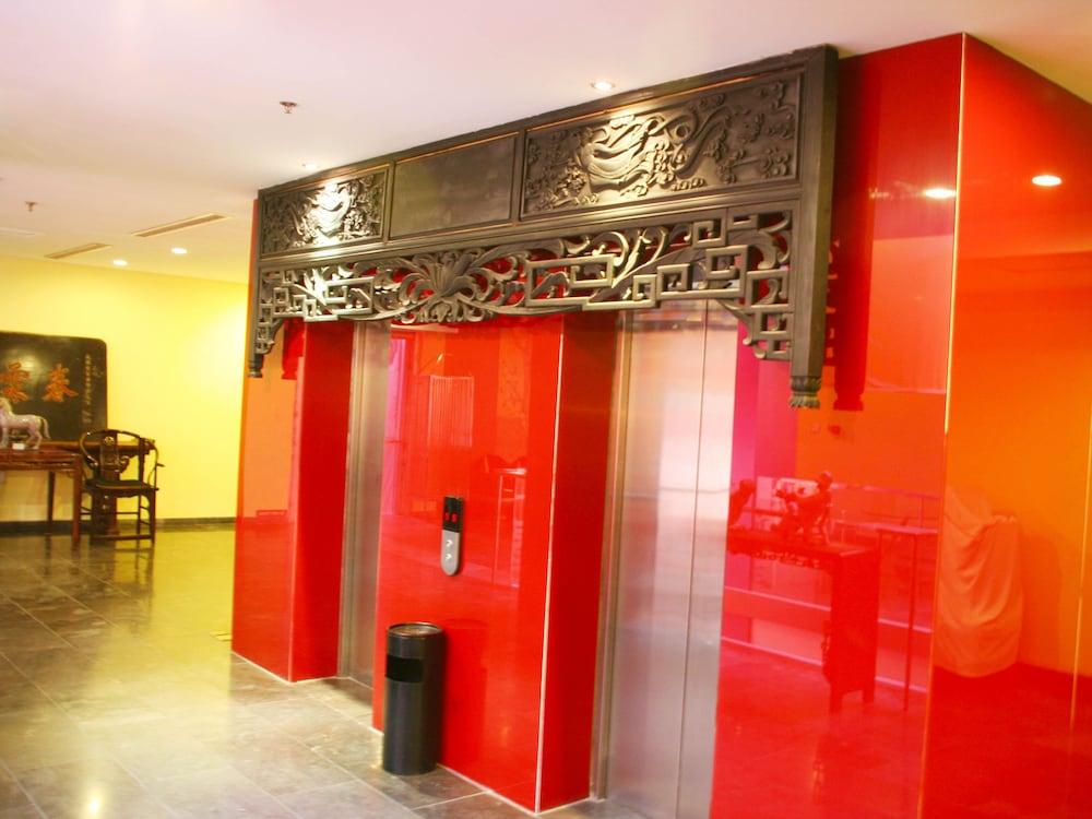 China Community Culture & Art Hotel Qingdao Bagian luar foto