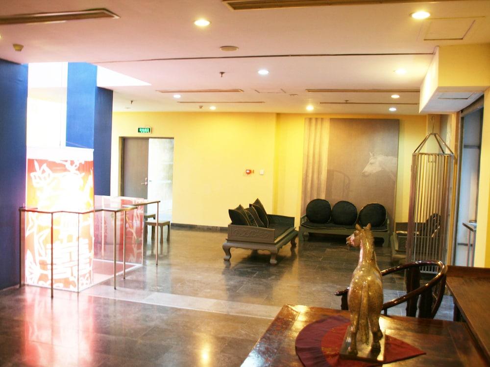 China Community Culture & Art Hotel Qingdao Bagian luar foto