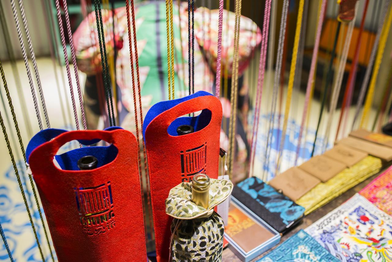 China Community Culture & Art Hotel Qingdao Bagian luar foto