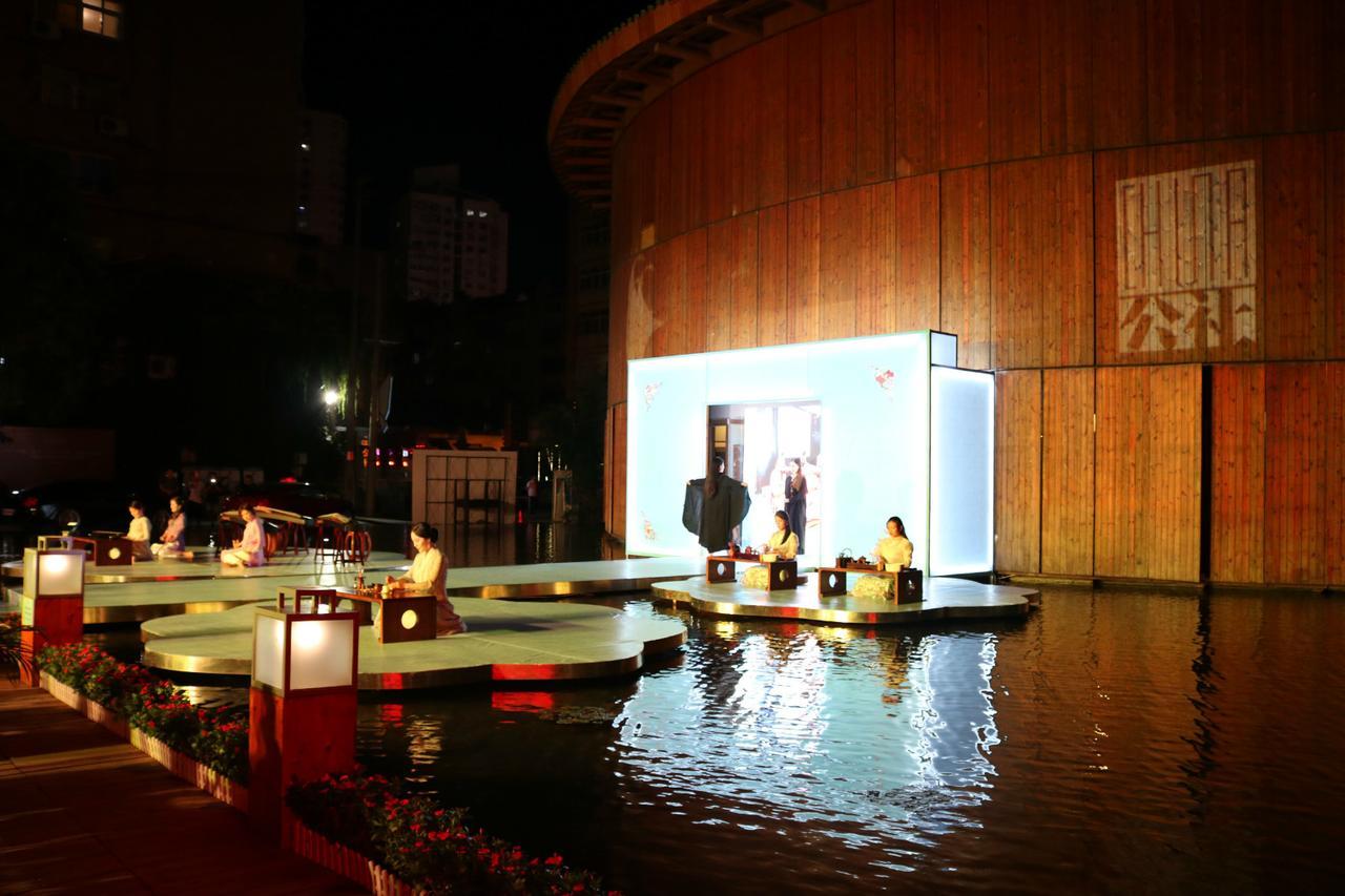 China Community Culture & Art Hotel Qingdao Bagian luar foto