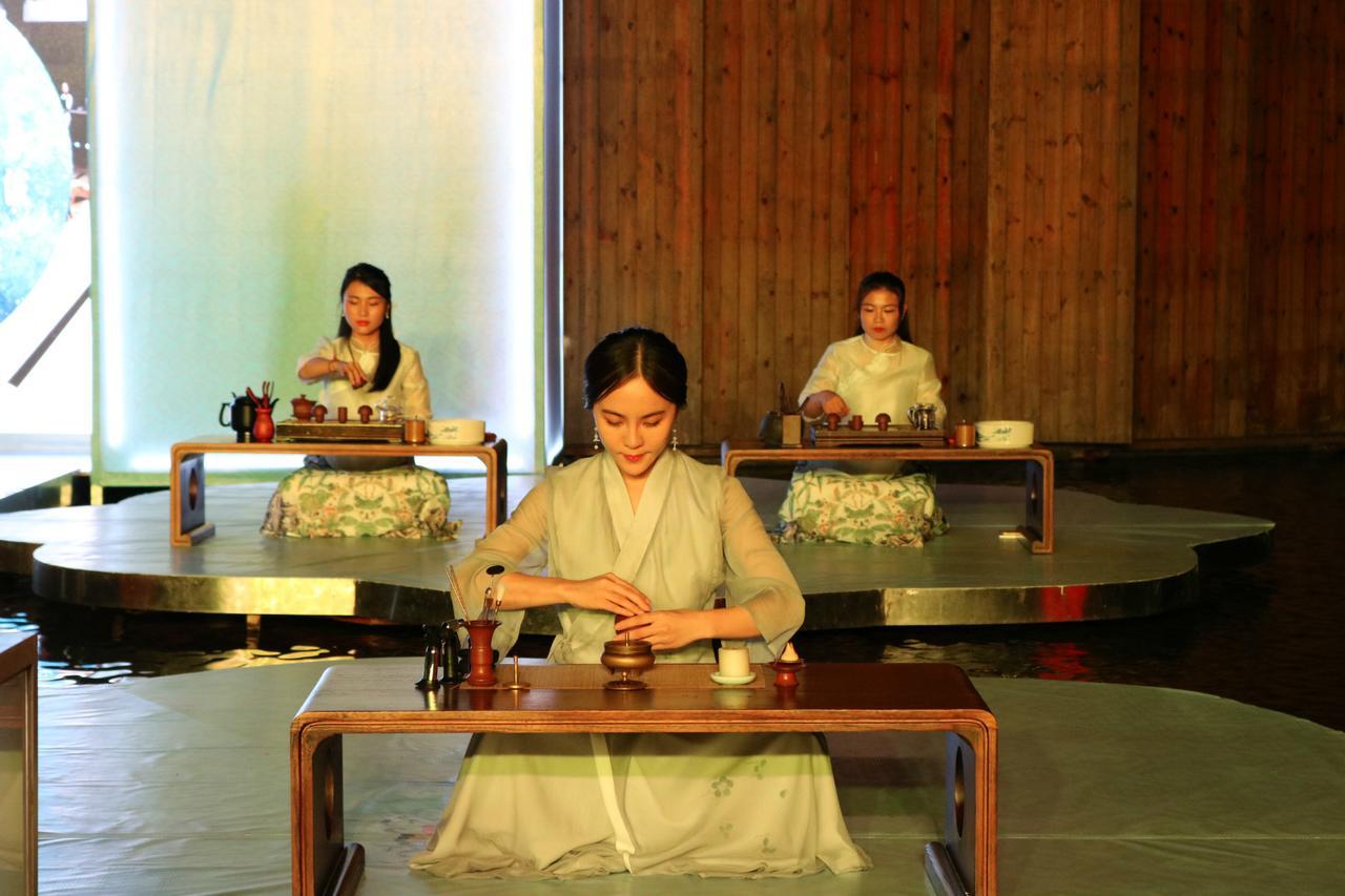 China Community Culture & Art Hotel Qingdao Bagian luar foto