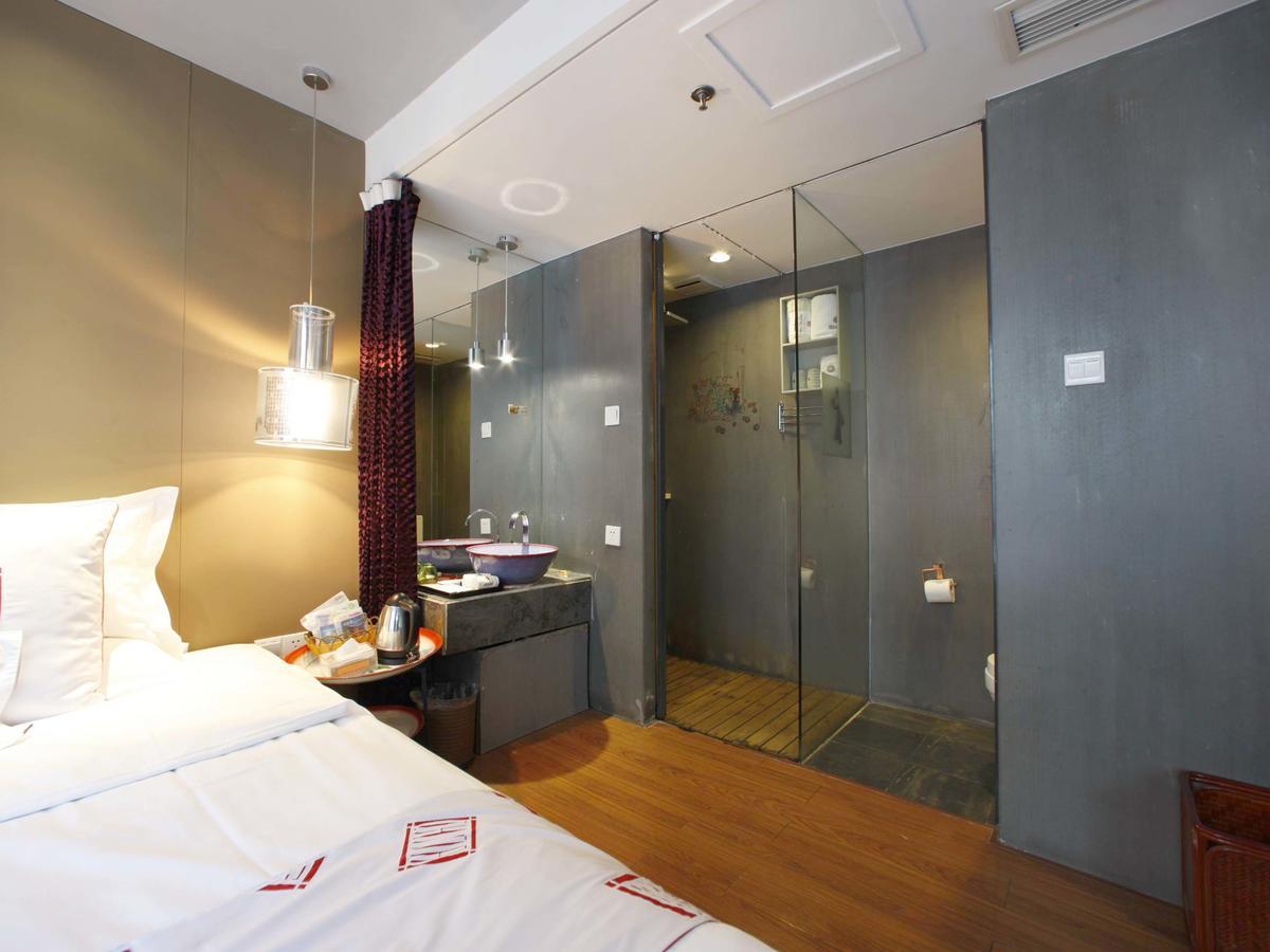 China Community Culture & Art Hotel Qingdao Bagian luar foto