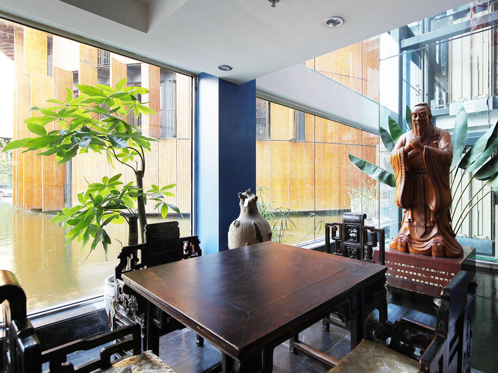 China Community Culture & Art Hotel Qingdao Bagian luar foto